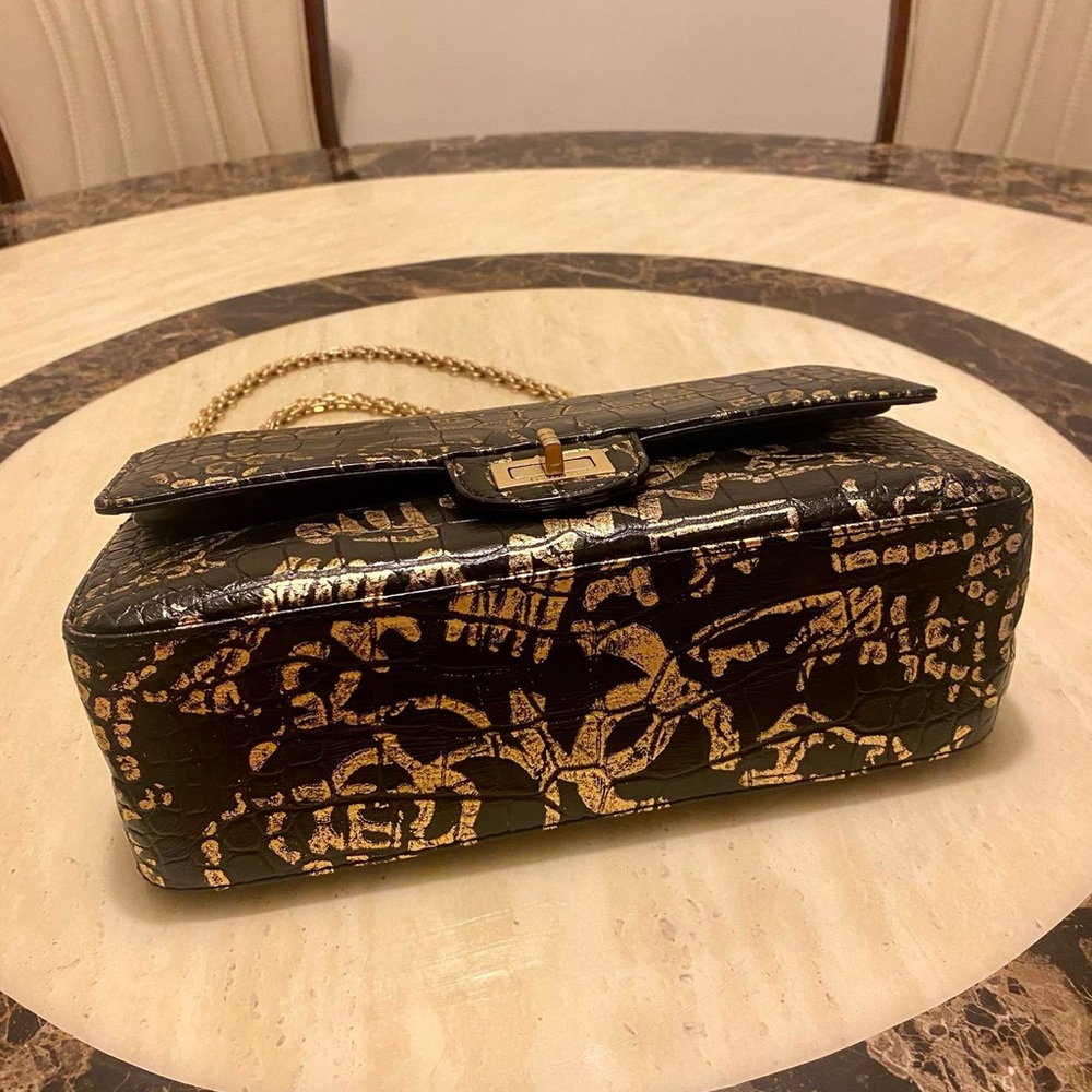 Chanel Limited Edition Crocodile Embossed Graffiti Reissue 2.55 - Picture 3 of 8